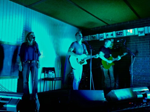 James Reyne plays the Molesworth Hotel